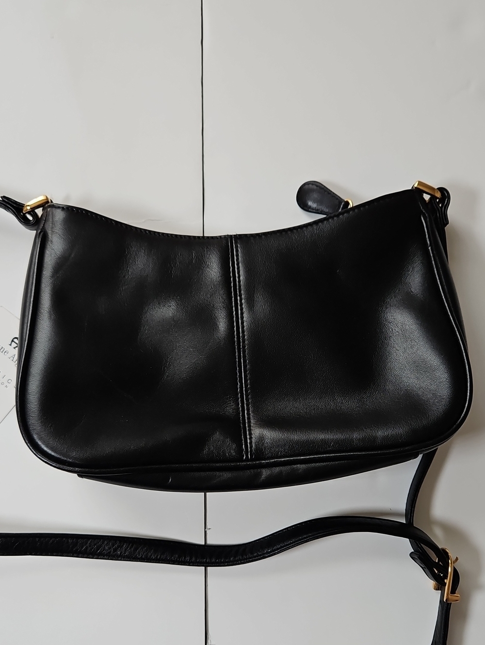 Etienne Aigner NWT Black Leather Shoulder Bag Goldtone Hardware - Picture 8 of 11